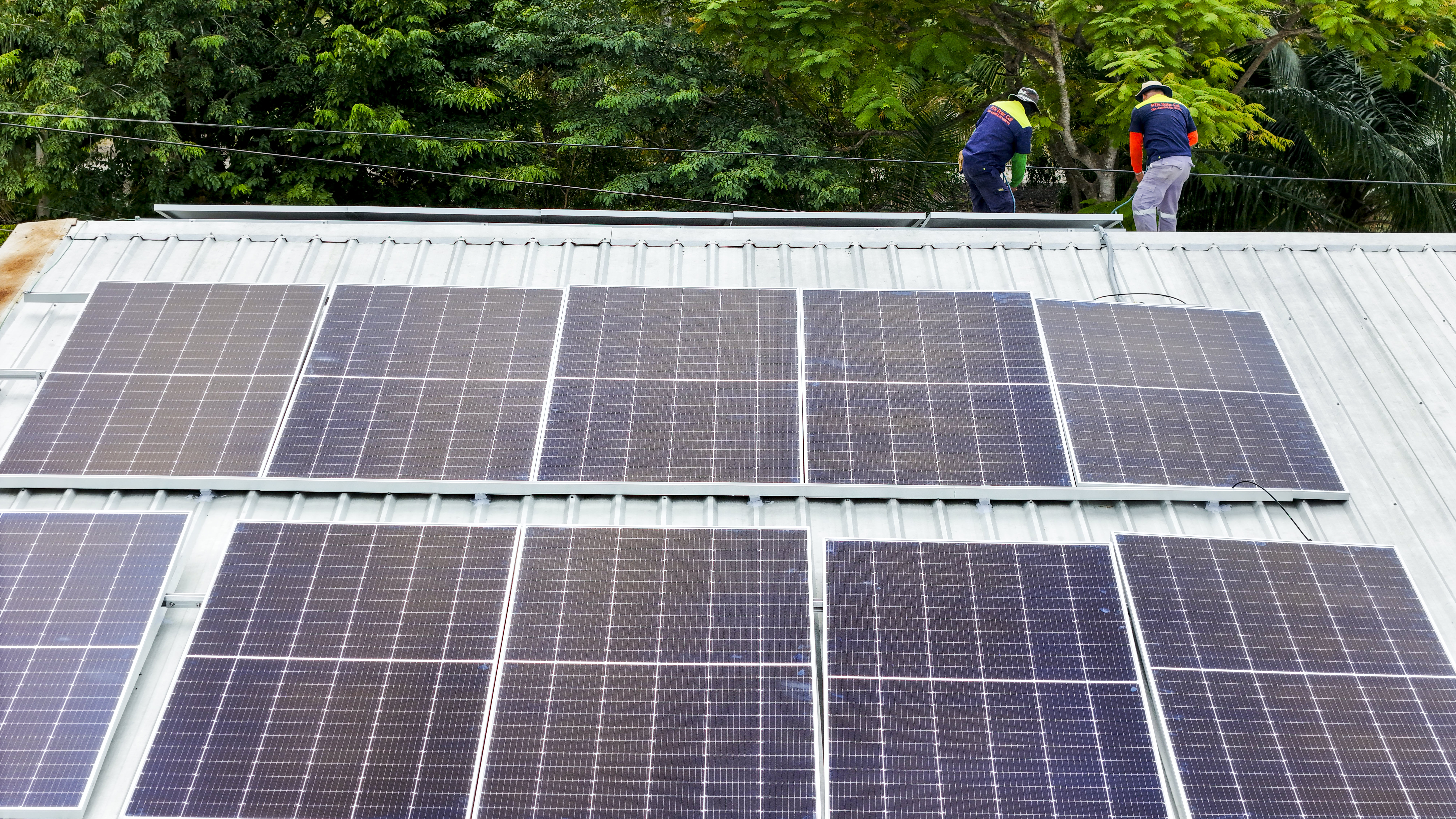 Commercial solar power system